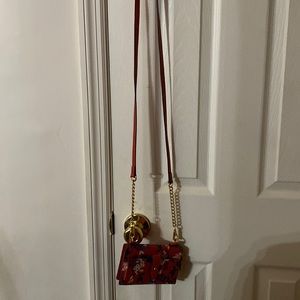 Small cell purse